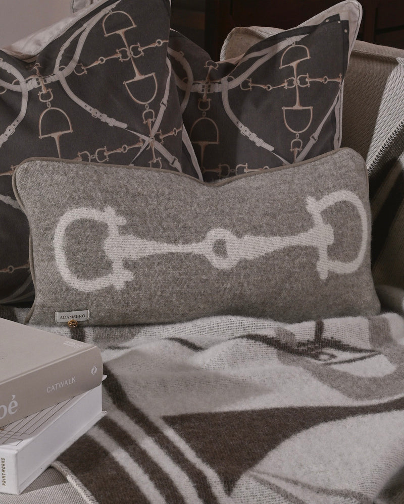 Luxury Cushion in 100% New Zealand Lambswool Beige Melange Retro