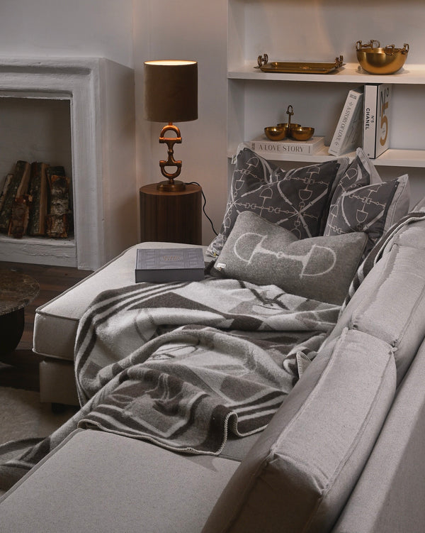 MULTI Horses Throw – 100% New Zealand Lambswool