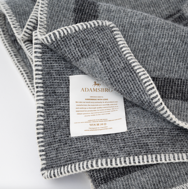 STRAP THROW GREY NZ LAMBSWOOL