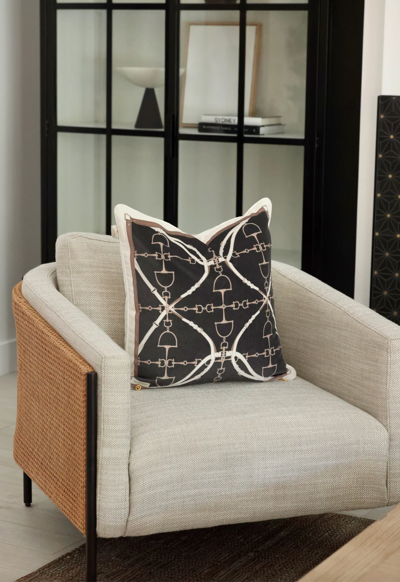 Bite Luxury Cushion matt black