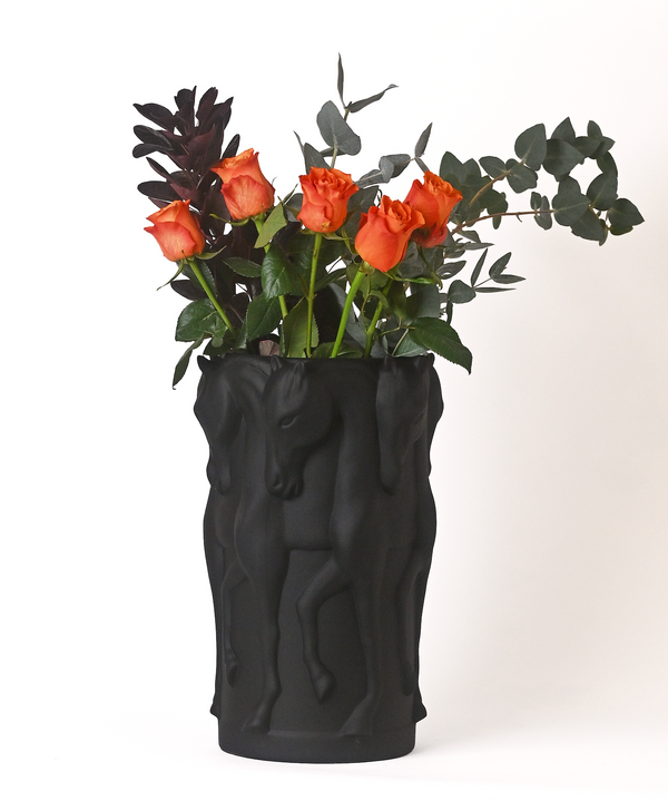 BLACK MATT VASE DANCING HORSES