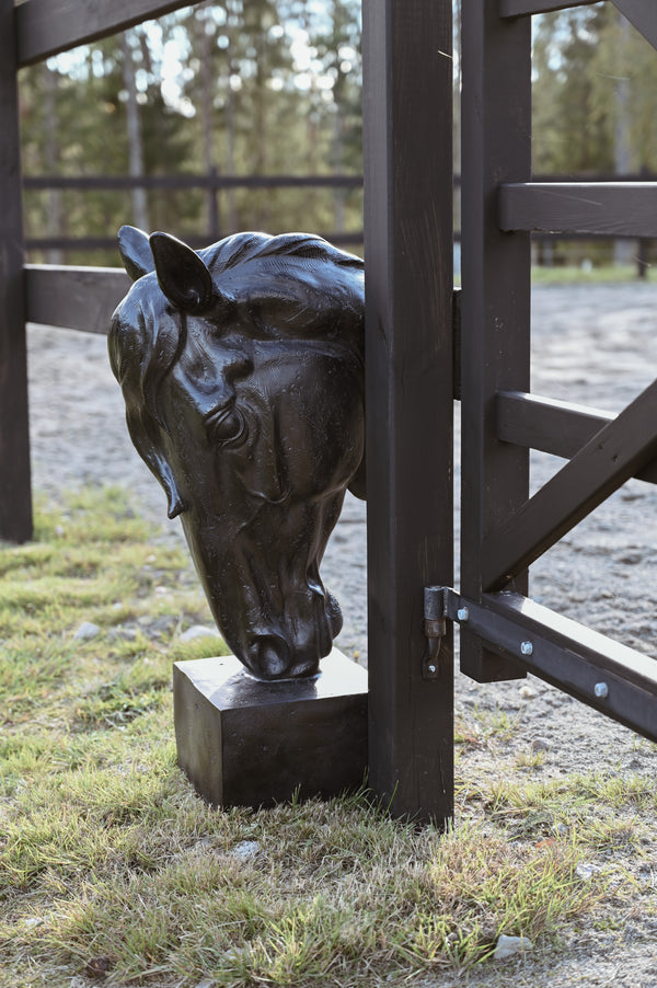 SANTOS HORSE STATUE