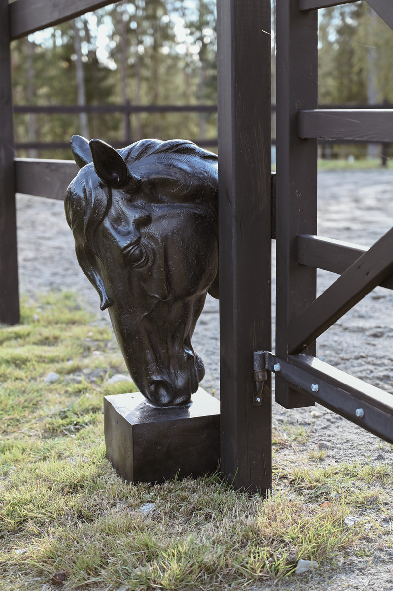 SANTOS HORSE STATUE