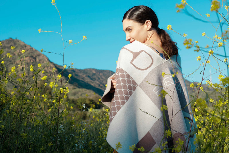 Equi Poncho Cashmere Taupe